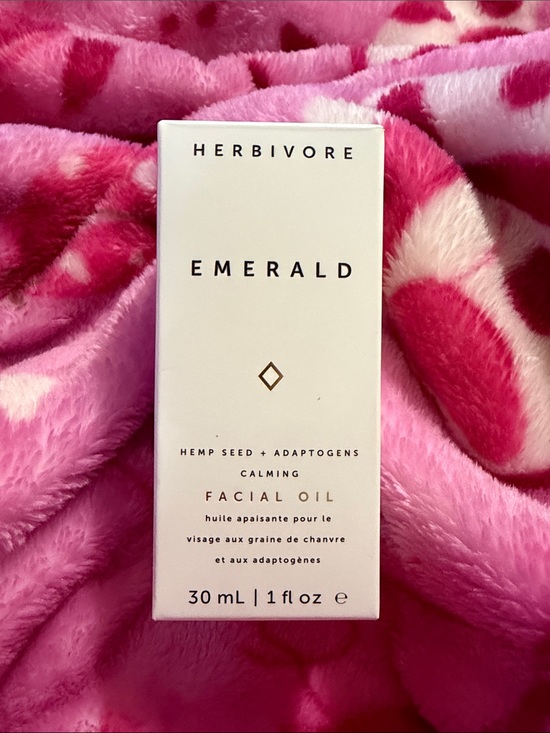 Herbivore Botanicals Other - Herbivore Botanicals Emerald Calming Facial Oil — Pink Packaging